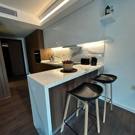 Apartment Grand Sapphire & Casino Phicardou