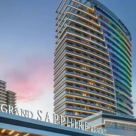 Grand Sapphire Flat * Phicardou