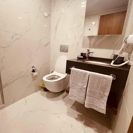Grand Sapphire & Casino Apartment *